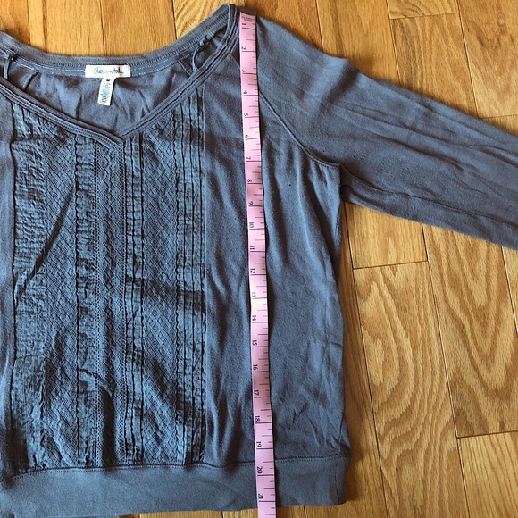 Aeropostale Lace Front Detail Long Sleeve - Picture 9 of 10
